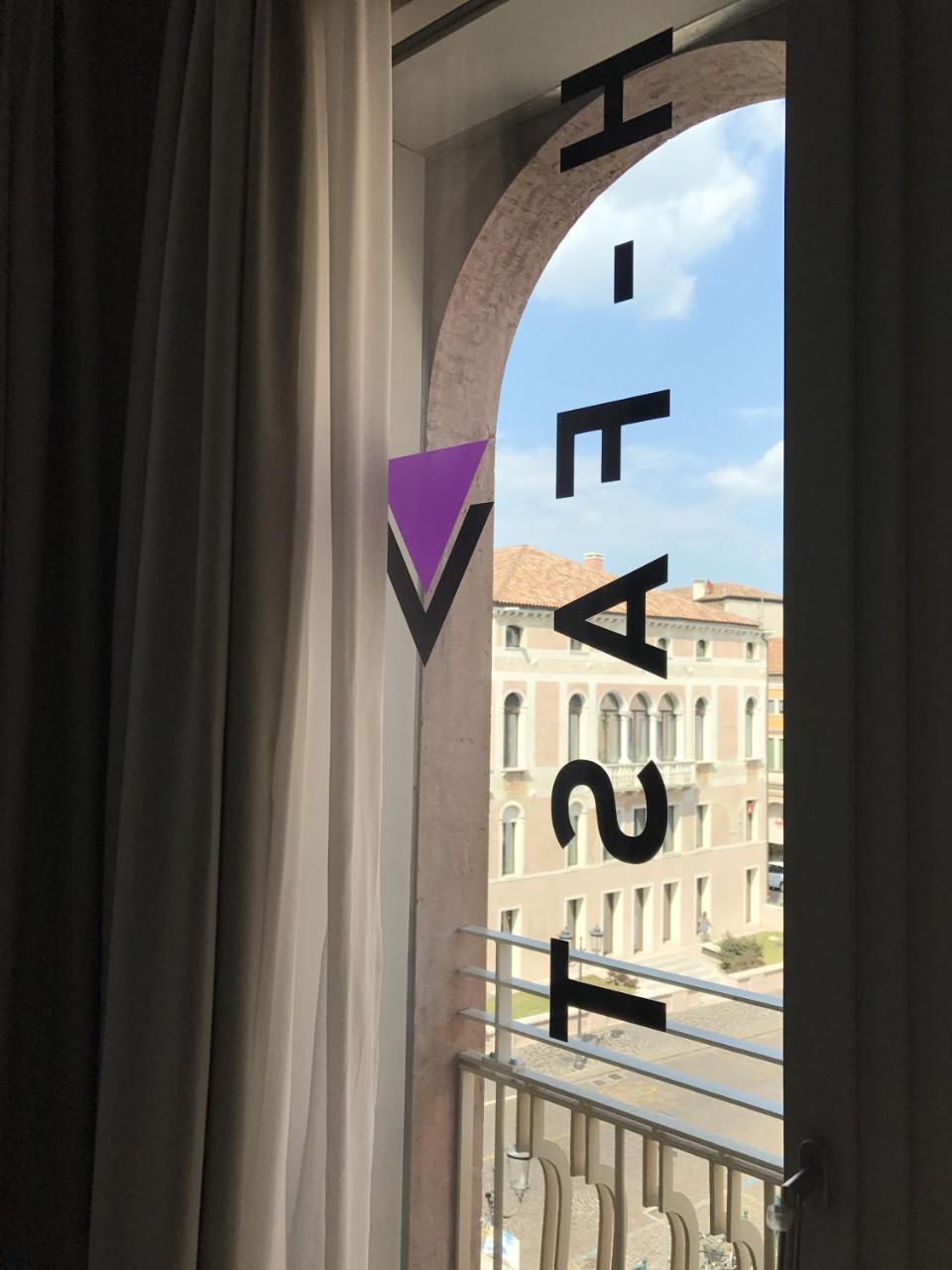 Good Idea! Palace By H-Fast Treviso Bagian luar foto